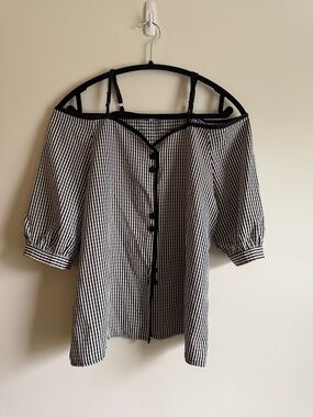Black & White Striped Off-Shoulder Blouse